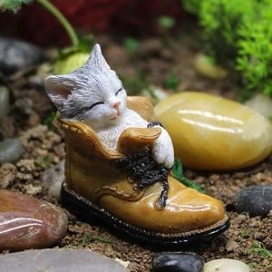 🐈 Adorable Kitty Cat In Shoe Garden Decoration 🐈‍⬛